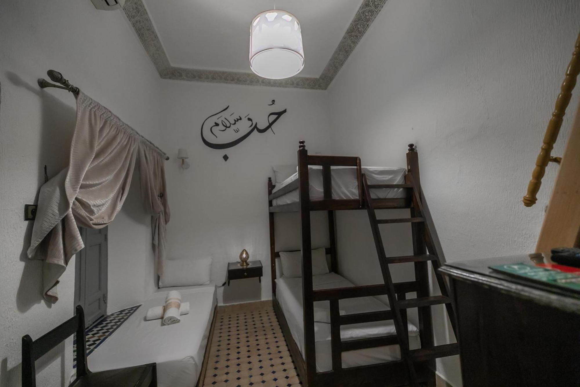 Riad Nayum Fes Exterior photo